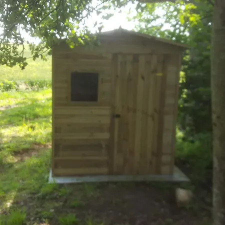 Kamp alanı Tonneau Proche Des Plages Du Debarquement Longraye