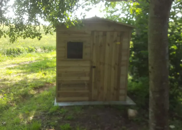 Parque de Campismo Tonneau Proche Des Plages Du Debarquement Longraye